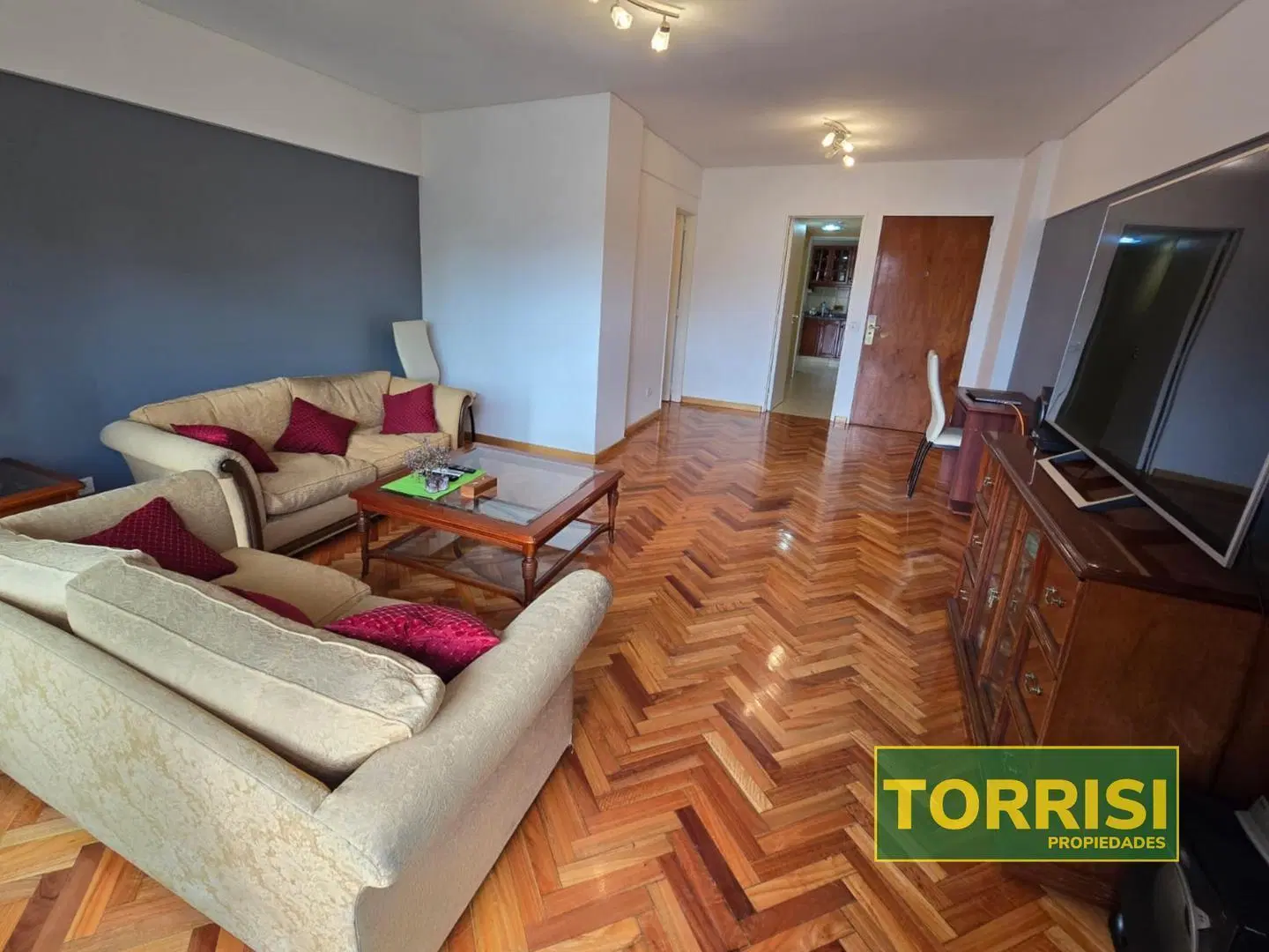VENTA 107M2 4AMB DEP. COCH. - AV. CASEROS 2900 P. PATRICIOS 5