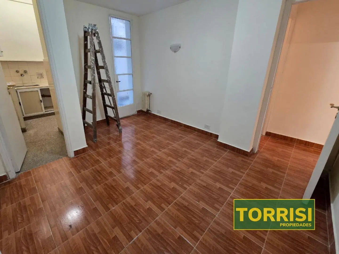 VENTA 4 AMB C/PATIO 66 m2 - PERON 1400 - SAN NICOLAS 2