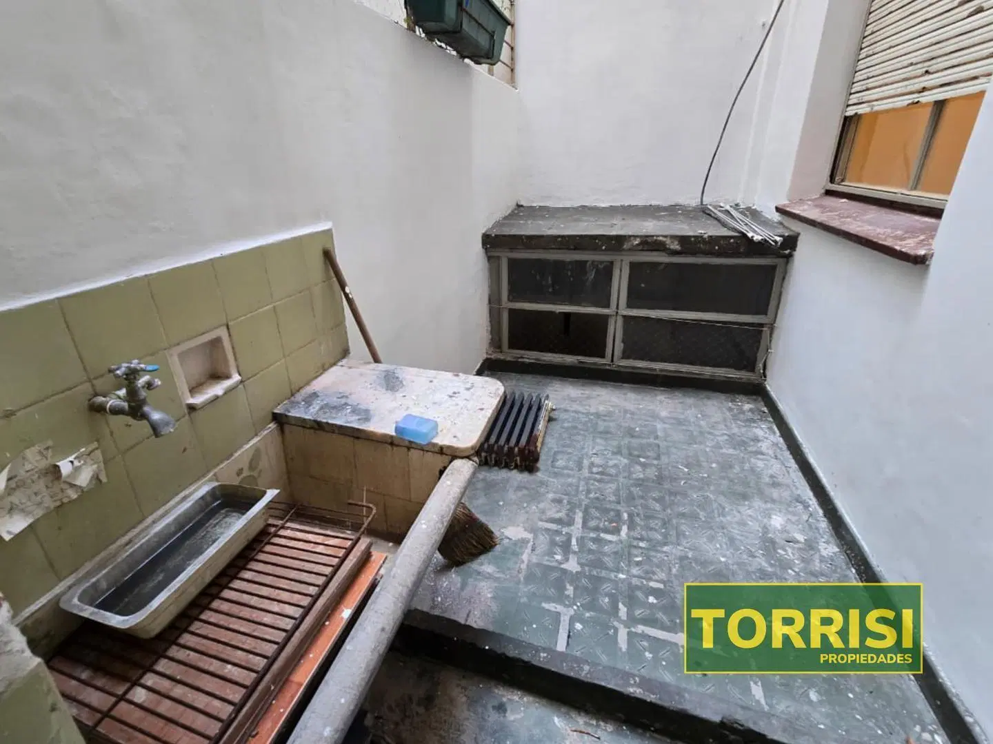 VENTA 4 AMB C/PATIO 66 m2 - PERON 1400 - SAN NICOLAS 3