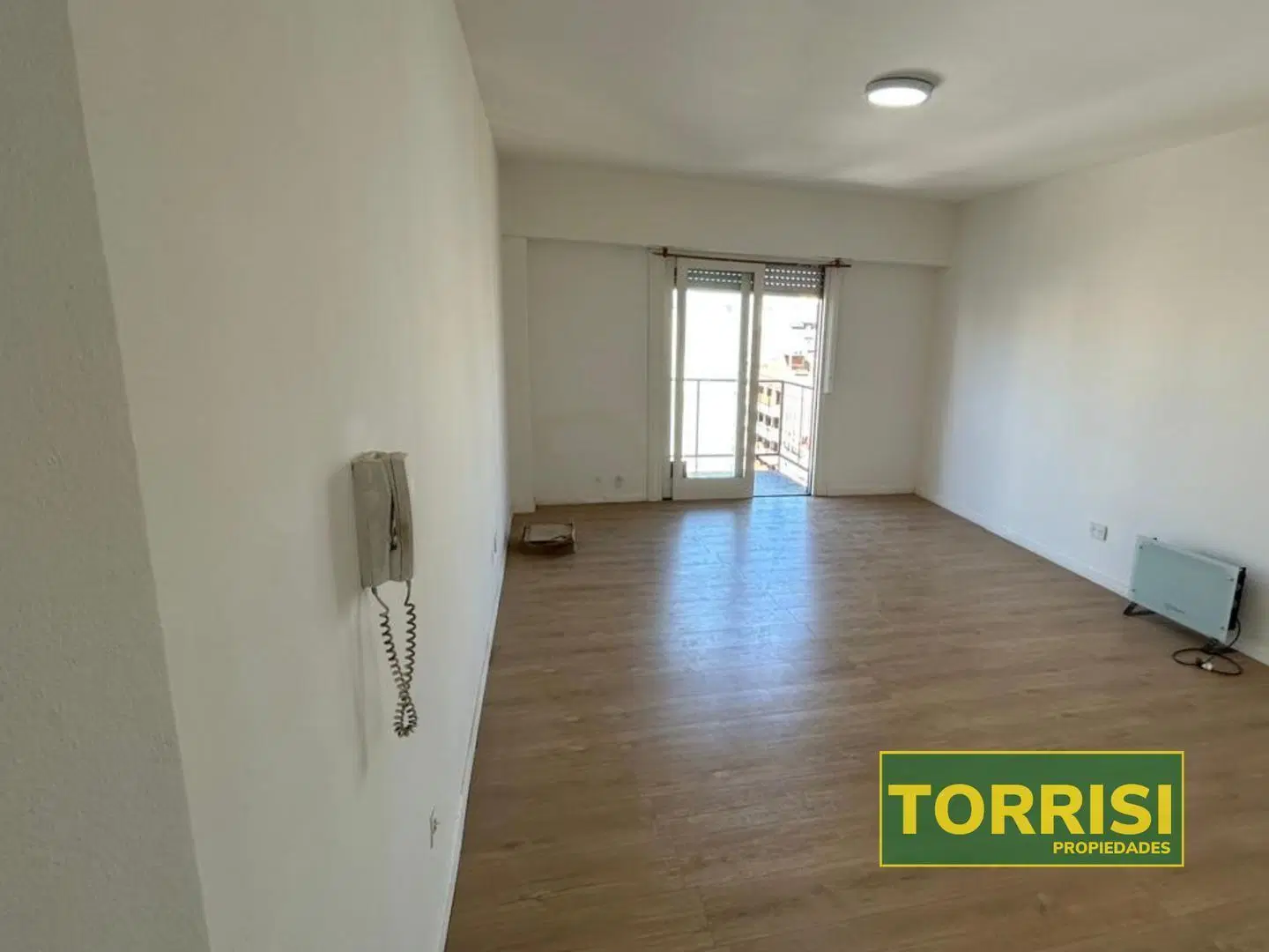 ALQUILER 1 AMB C/BALCÓN 28m2 - EE UU 1400 - CONSTITUCIÓN 5