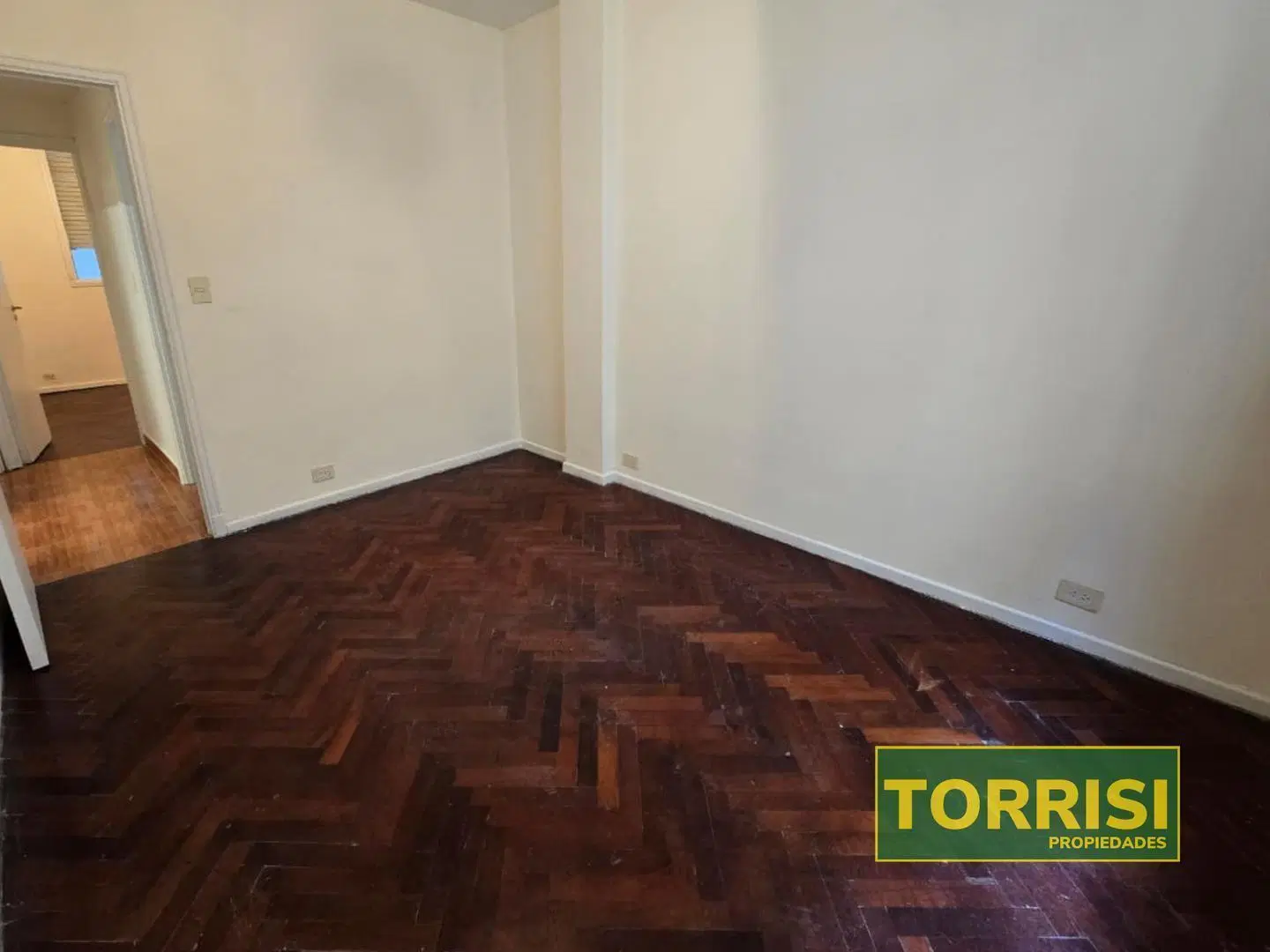 VENTA 4 AMB C/PATIO 66 m2 - PERON 1400 - SAN NICOLAS 8