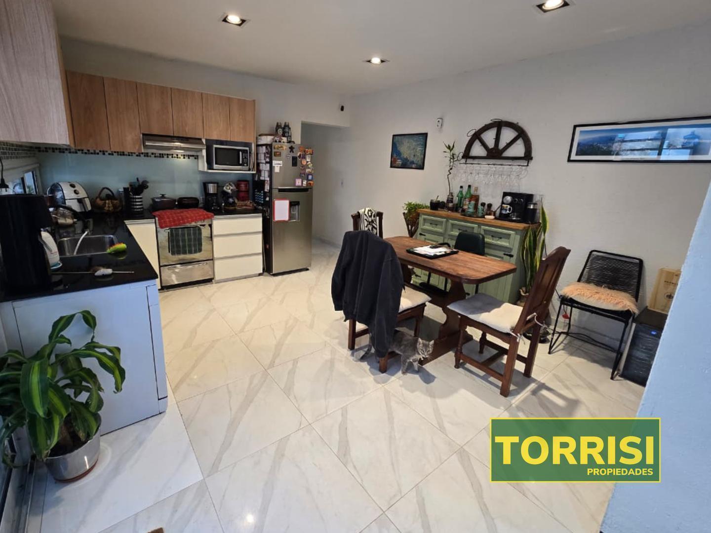 Foto de CASA 200m2 5amb LOTE PROP TERR PATIO COCH YAPEYÚ 500 ALMAGRO, imagen 3