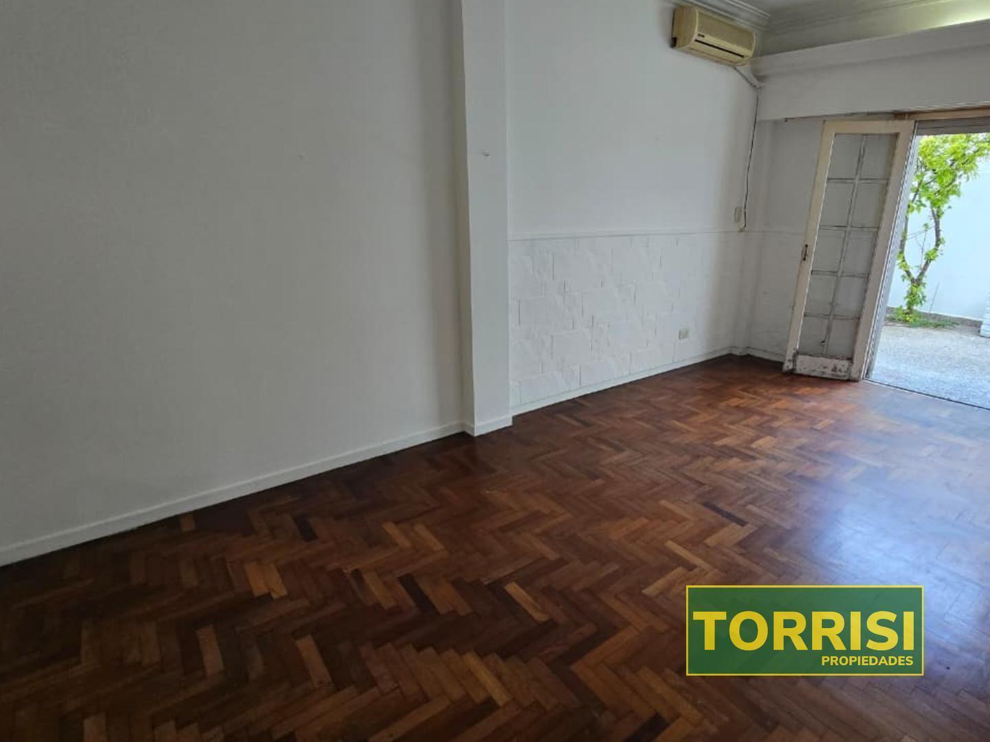Foto de VENTA TIPO PH 3AMB C/PATIO 77M2 ESCALADA 1700 P. AVELLANEDA, imagen 1