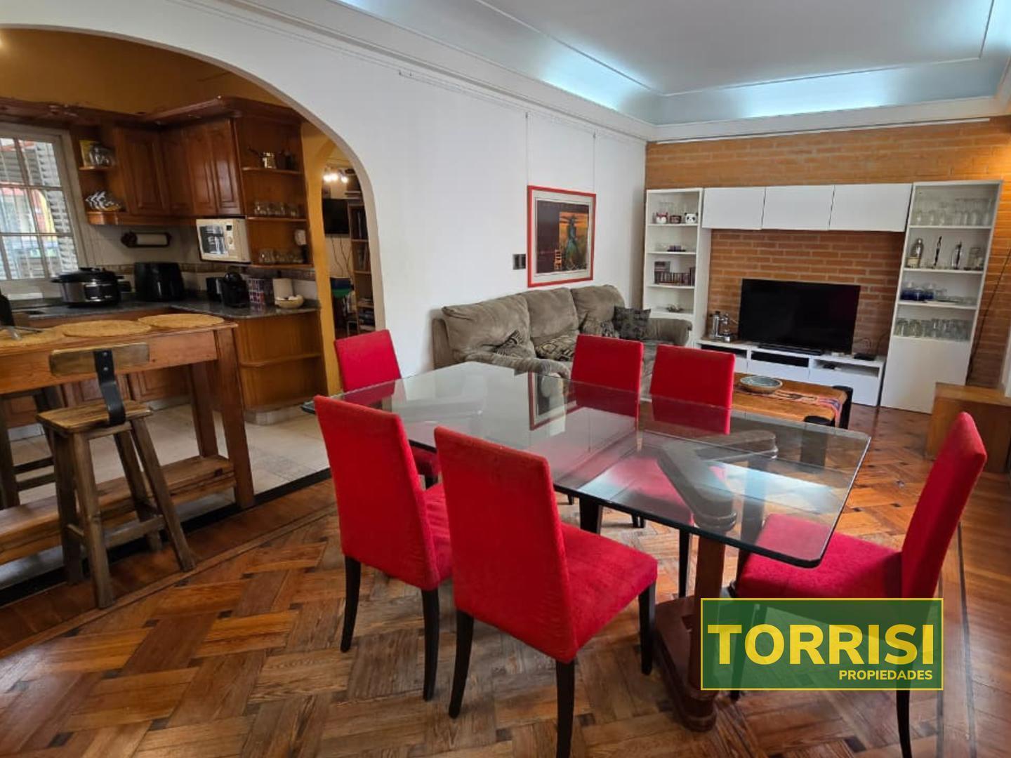 Foto de VENTA CASA 5AMB 220m2 TERRAZA QUINCHO LOTE PROP NUMANCIA 400, imagen 1