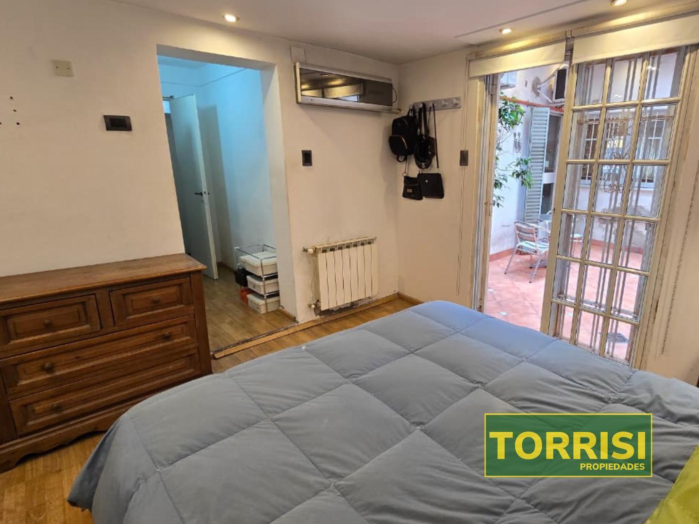 Foto de VENTA CASA 5AMB 220m2 TERRAZA QUINCHO LOTE PROP NUMANCIA 400, imagen 3