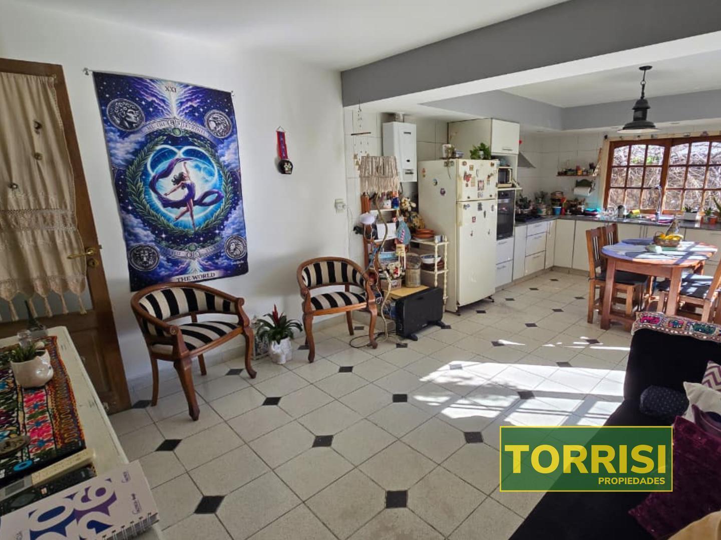 Foto de VENTA PH MULTIFAMILIAR 180m2 - DTO 3AMB + DTO 4AMB, imagen 1