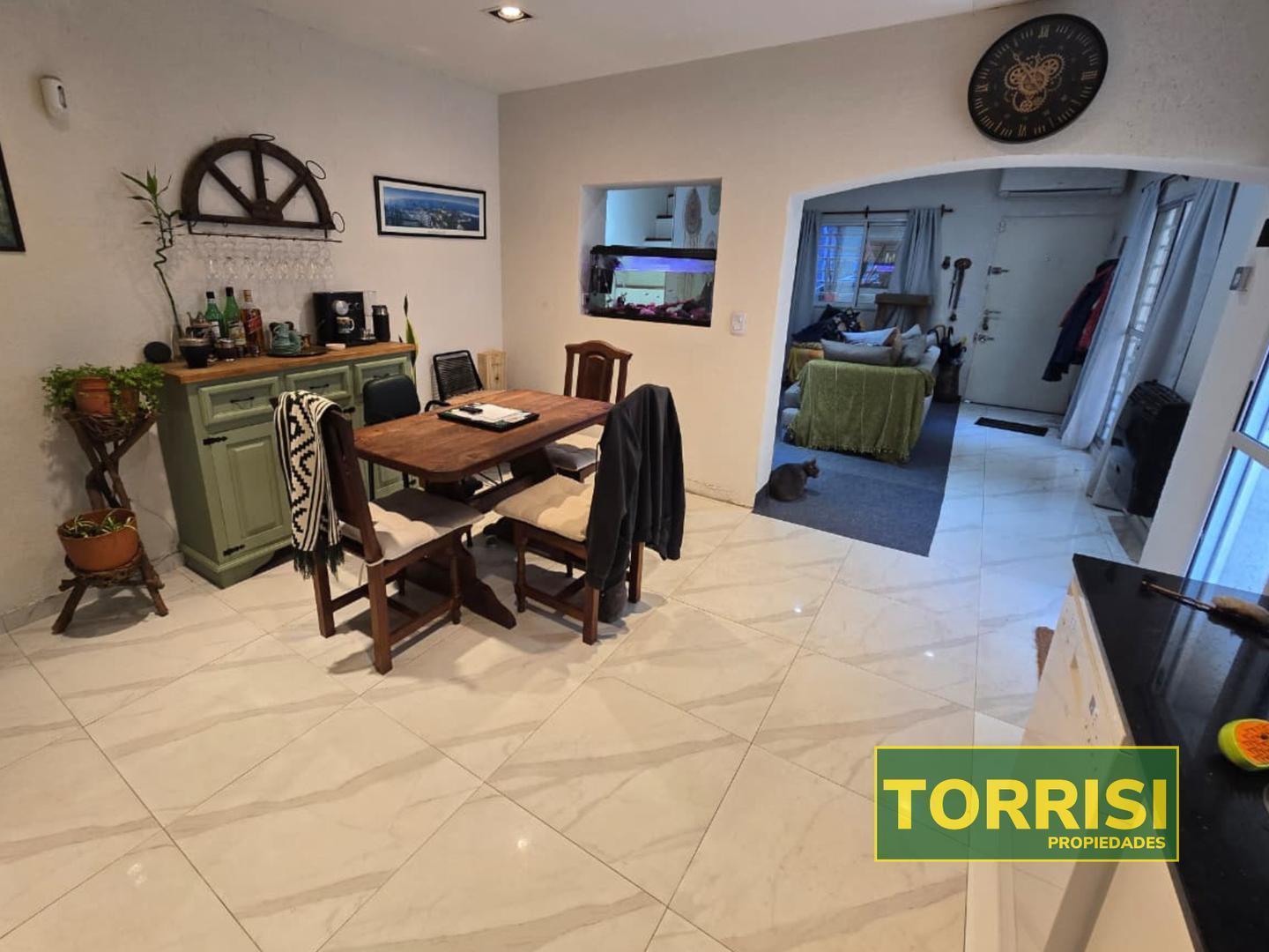 Foto de CASA 200m2 5amb LOTE PROP TERRAZA COCHERA YAPEYÚ 500 ALMAGRO, imagen 4