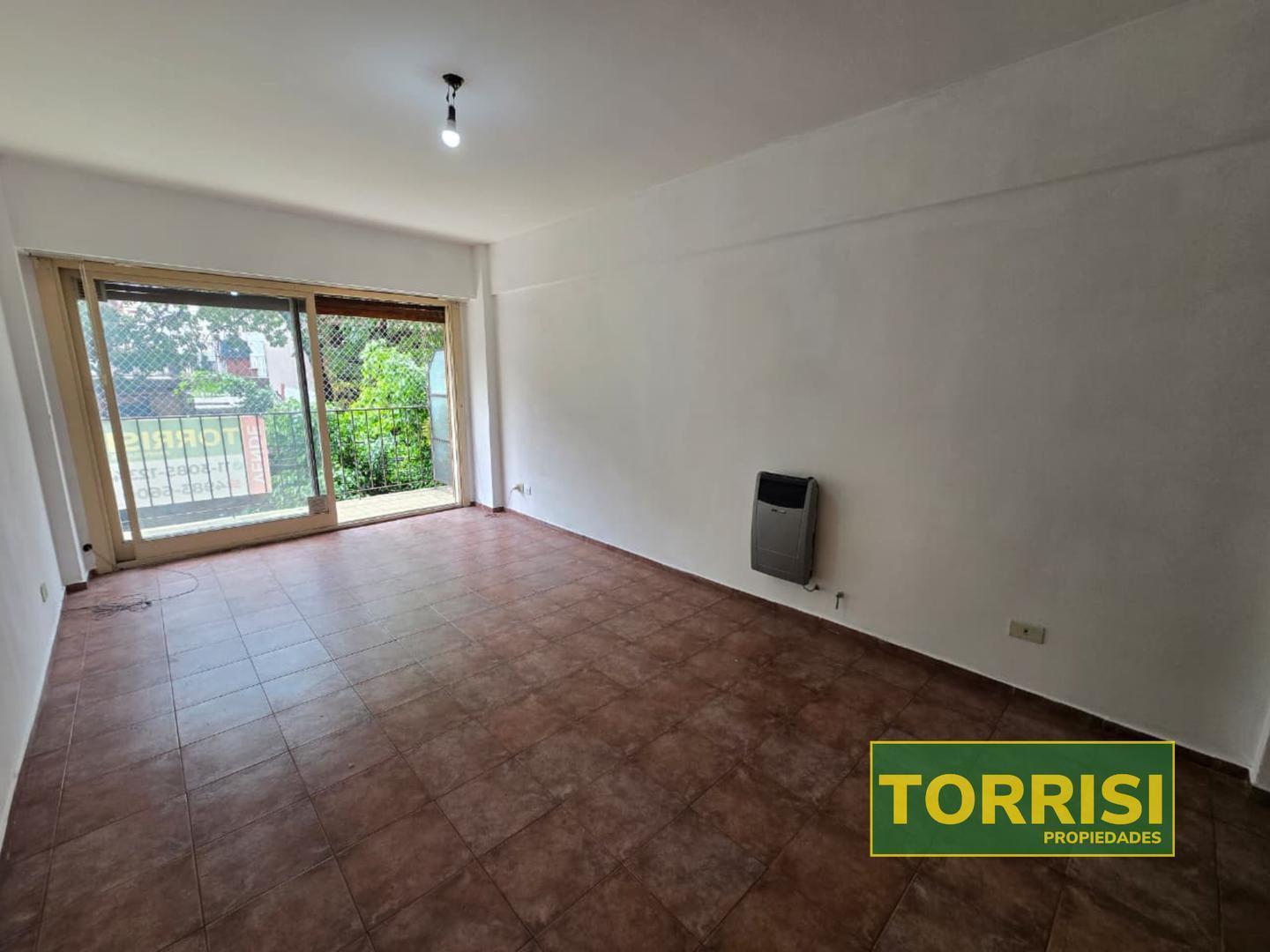 Foto de VENTA - 1 AMB C/BALCÓN 34m2 - AVELLANEDA 170 - CABALLITO, imagen 2