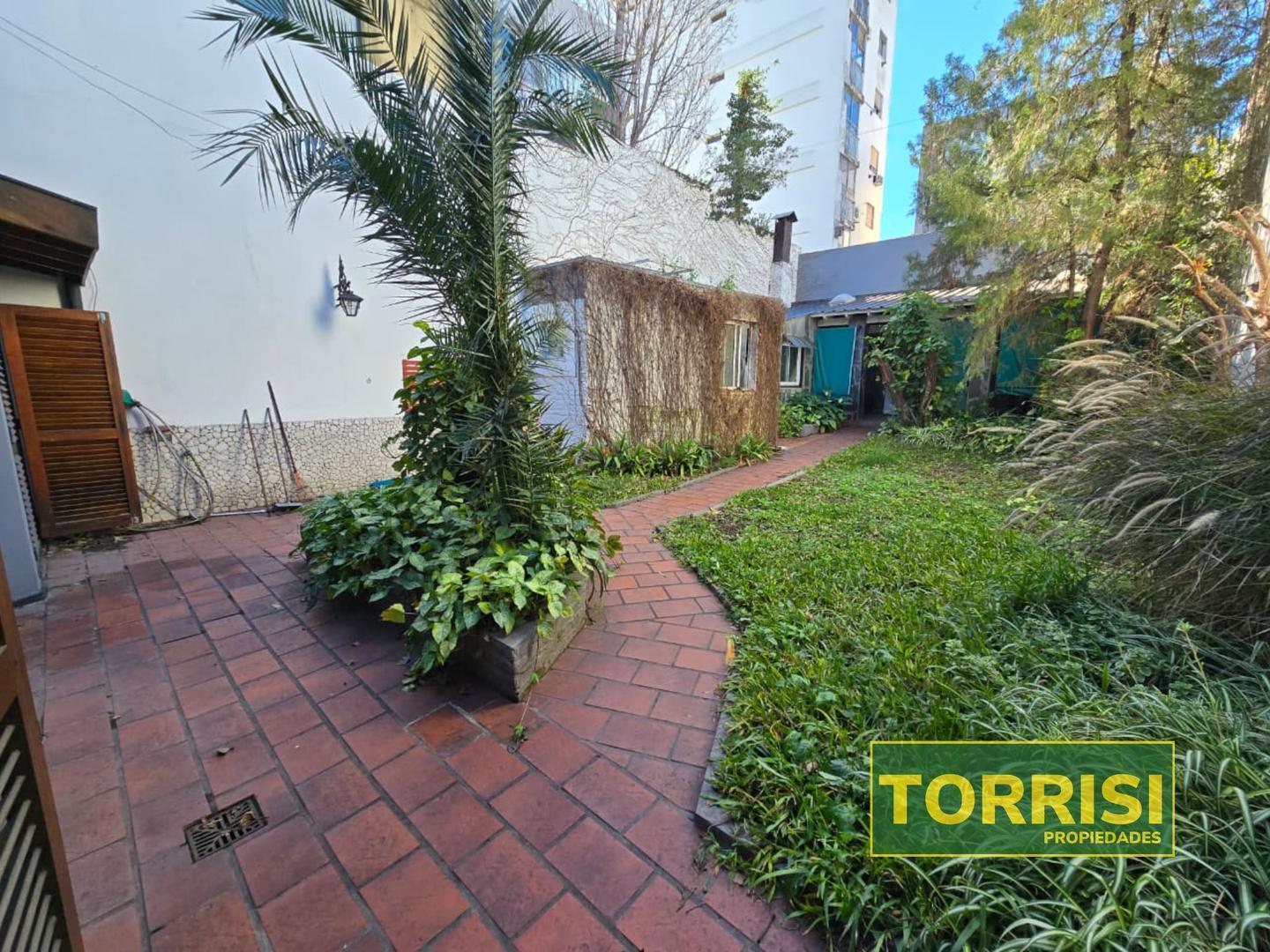 Foto de CASA 380M2 5AMB JARDIN QUINCHO COCHERA LOTE PROP. - KING 300, imagen 4