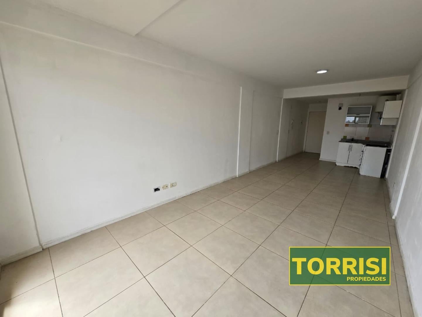 Foto de VENTA 1AMB BALCON COCH CUB 32M2 - AV BELGRANO 1300 MONSERRAT, imagen 2