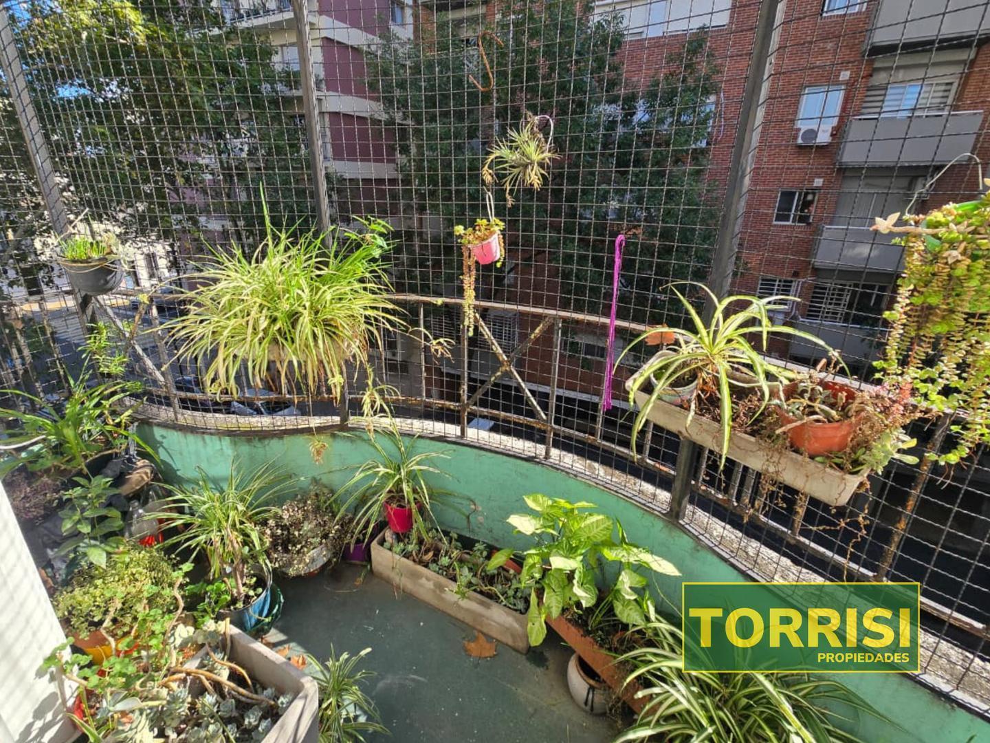 Foto de VENTA - 2 AMB C/BALCON 46 m2 - COLOMBRES 200 - ALMAGRO, imagen 1