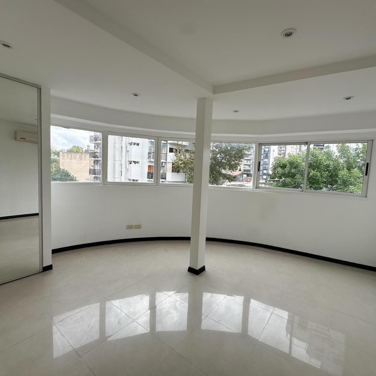 Foto de Oportunidad! Excelente Triplex 90 m² totales c/ terraza propia APTO, imagen 5