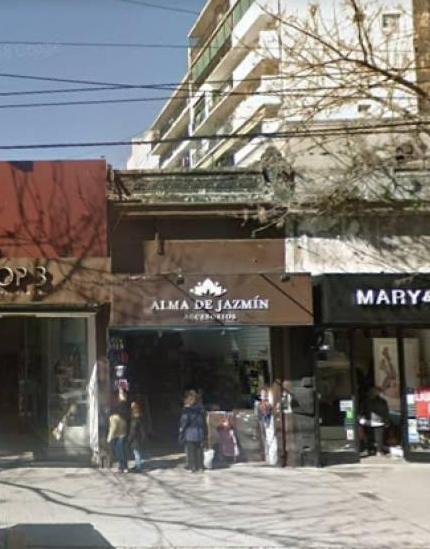 OPORTUNIDAD! LOCAL EN ALQUILER 200 m² 2 PLANTAS EN EXCELENTE UBICACION