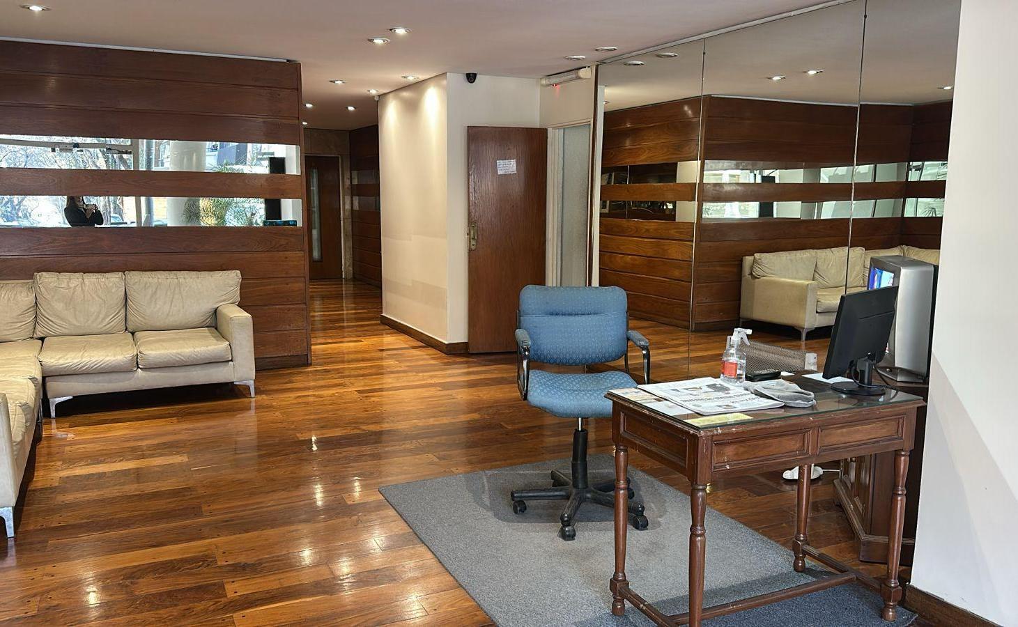 OPORTUNIDAD!! 4 AMB C/ DEP 105 M² EN EXCELENTE ZONA CON COCHERA
