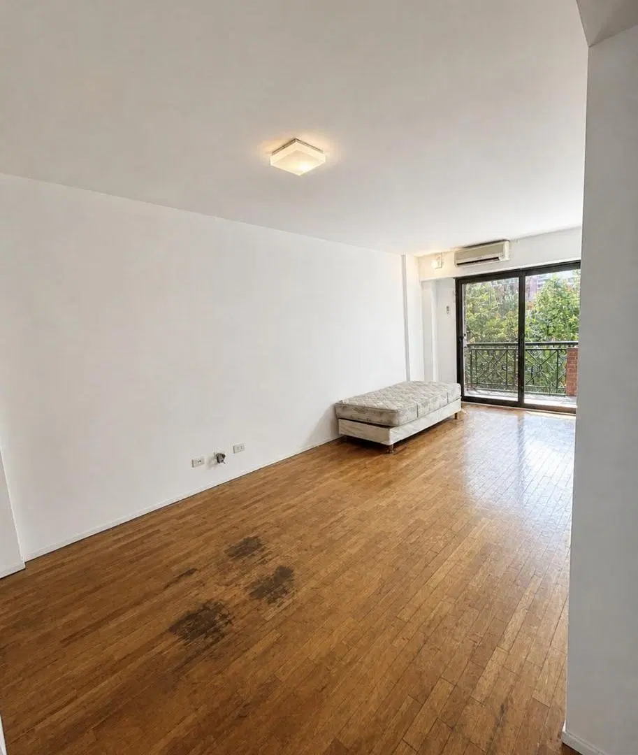 Oportunidad Monoambiente en venta con balcón – Apto crédito – Excelente ubicación 4