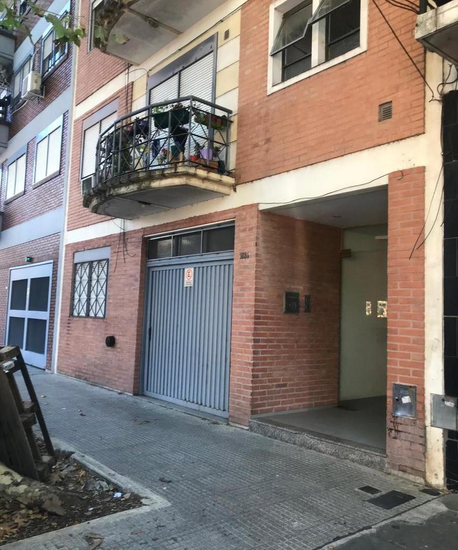 Departamento en Monte Castro