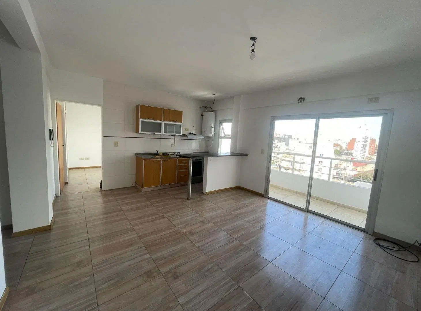 Departamento en Monte Castro 5