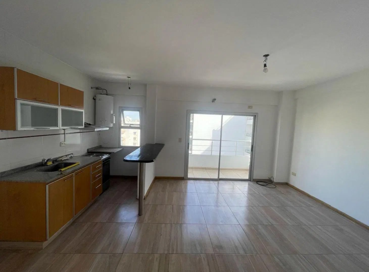 Departamento en Monte Castro 1