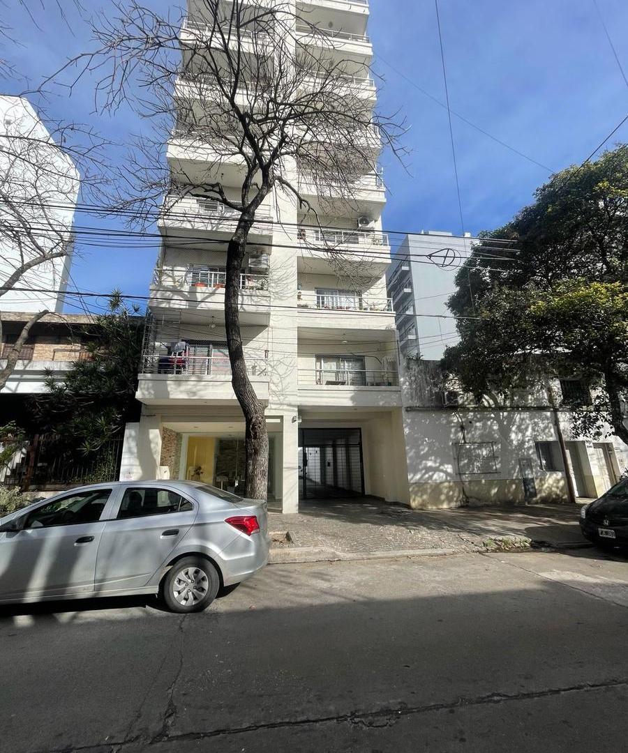 Departamento en Monte Castro