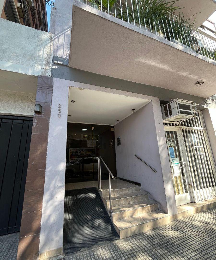 Foto de Alquiler Depto 2 amb Reciclado en Ramos Mejía Centro, imagen 1