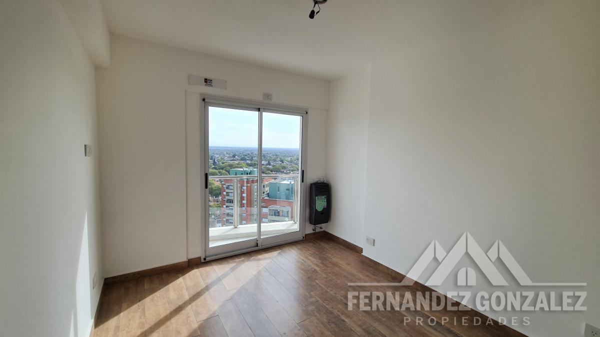 Foto de Dpto. de 4 Amb. de categoría a estrenar con dos cocheras cubiertas y, imagen 4