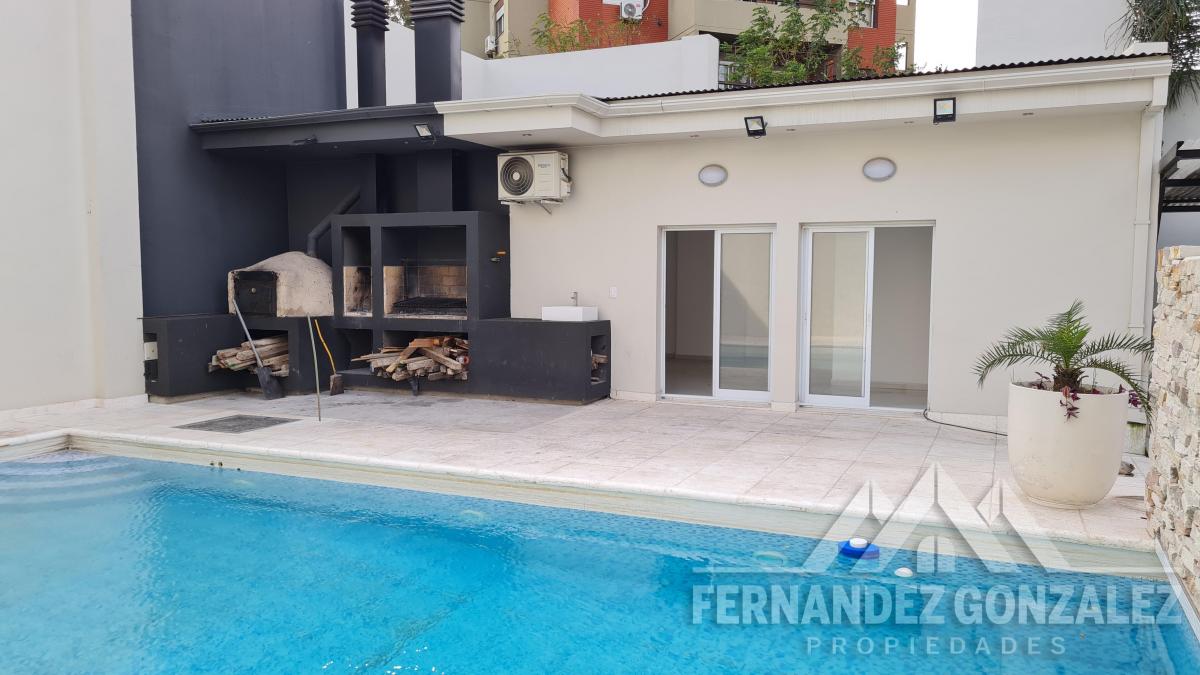 Dpto. de 4 Amb. de categoría a estrenar con dos cocheras cubiertas y piscina