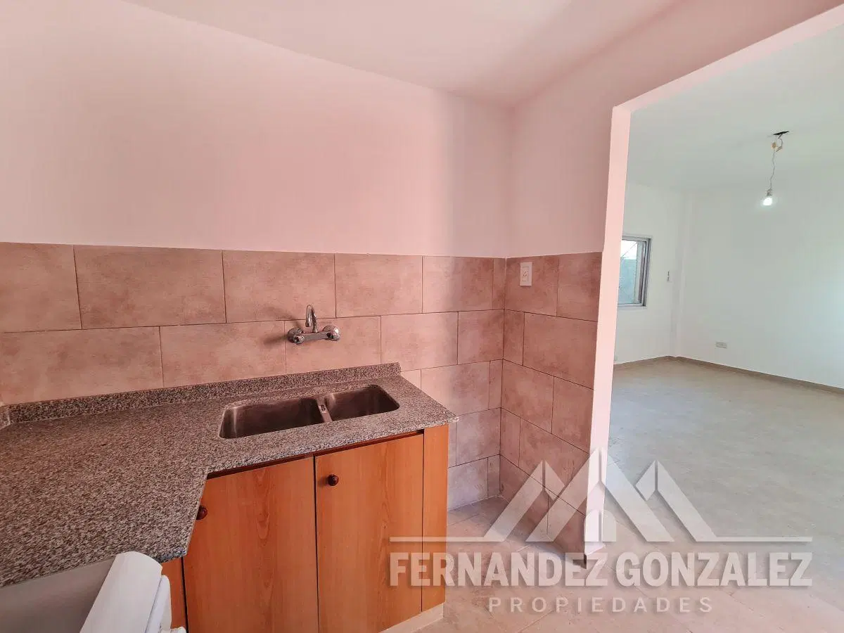 PH 2 Amb. a Nuevo con Patio en Banfield Este – Sin Expensas y Listo para Mudarse 5