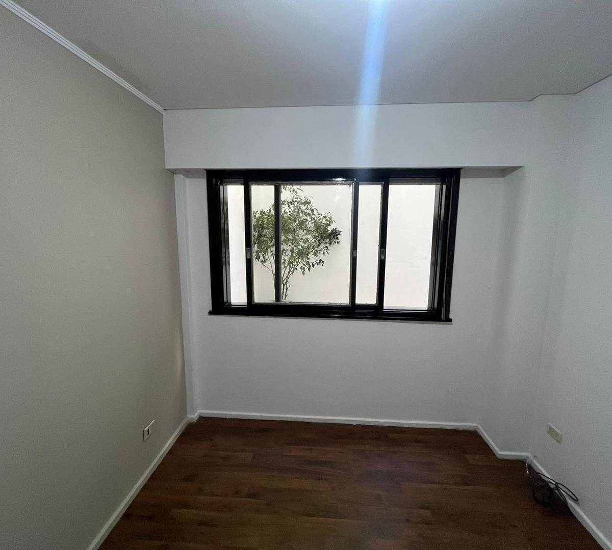 Foto de EXCELENTE DEPARTAMENTO 2 AMBIENTES CON PATIO CONTRAFRENTE!!, imagen 5