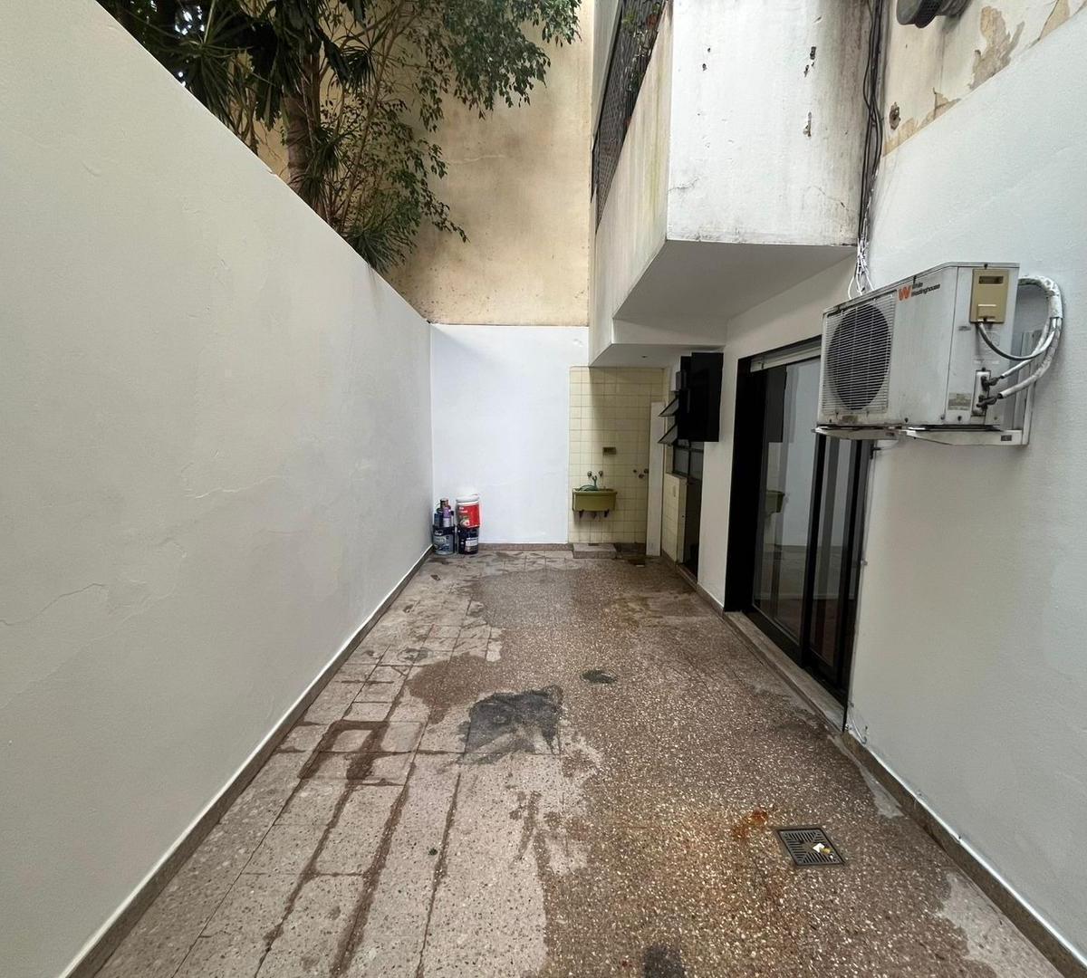 EXCELENTE DEPARTAMENTO 2 AMBIENTES CON PATIO CONTRAFRENTE!!