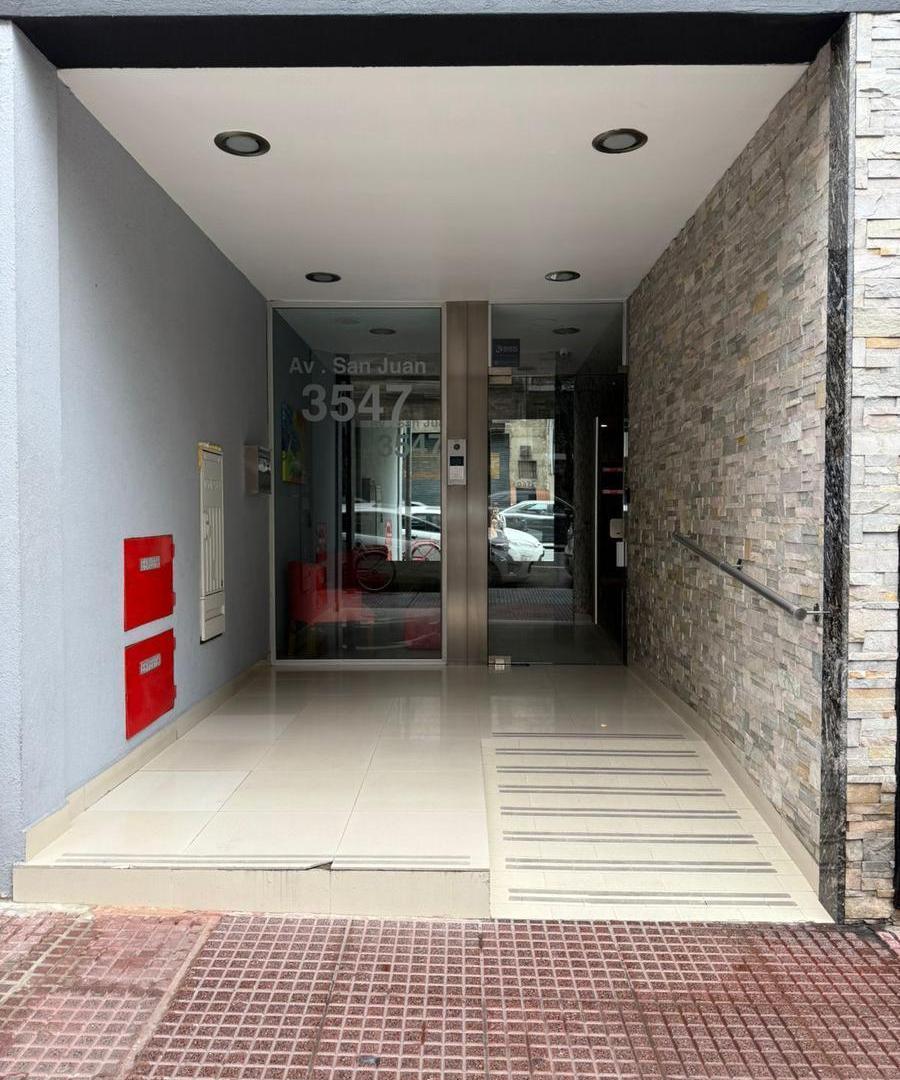 Departamento en Alquiler en Boedo (San Juan al 3500) de 2 Amb.