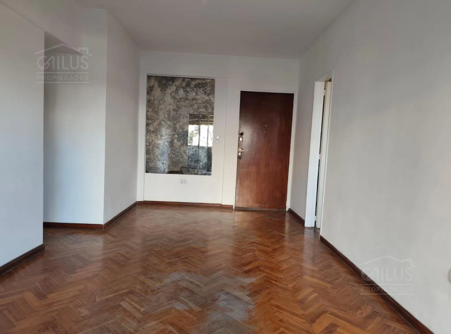 Departamento en Venta en Monserrat (Solís al 900) de 3 Amb. 8