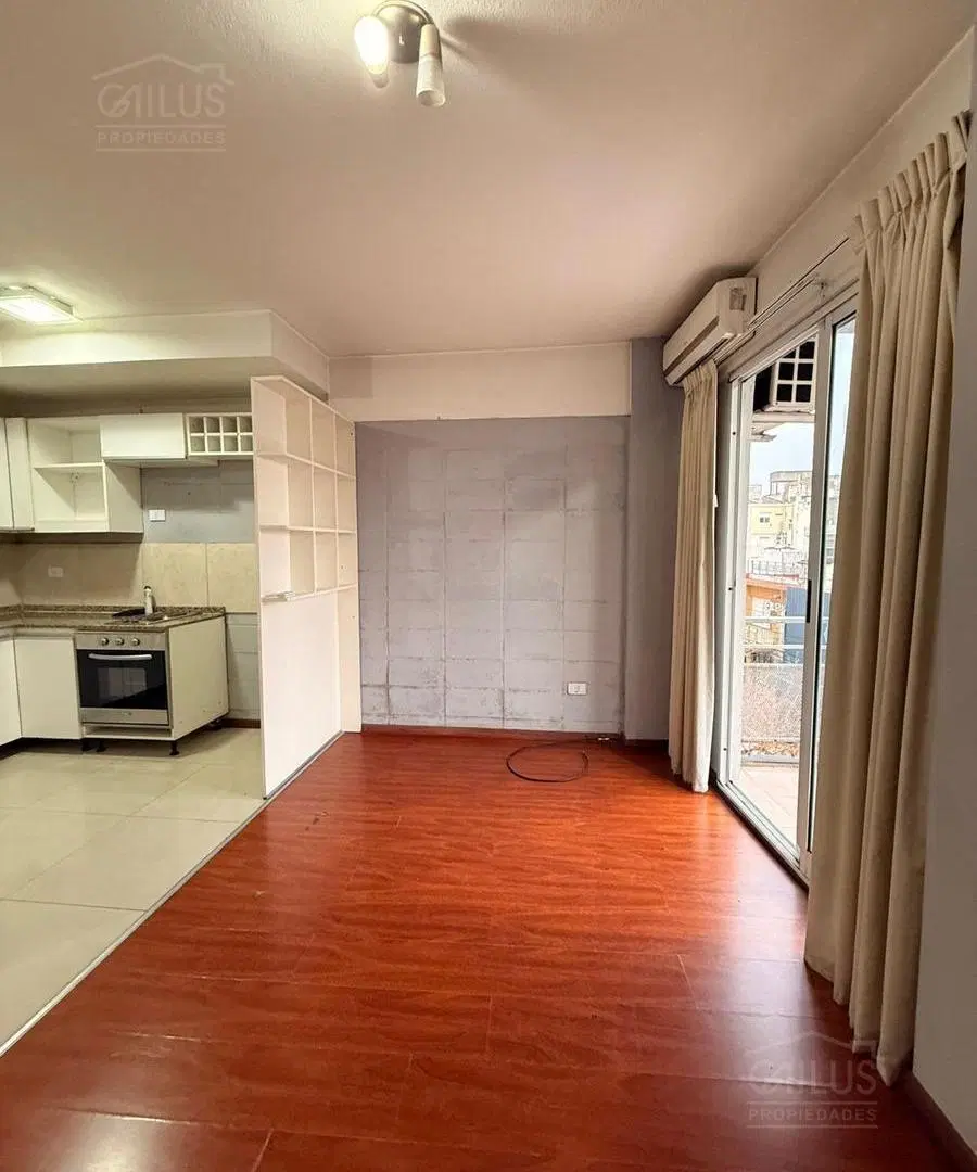 Departamento en Alquiler en Boedo (Constitución al 3600) de 2 Amb. 5