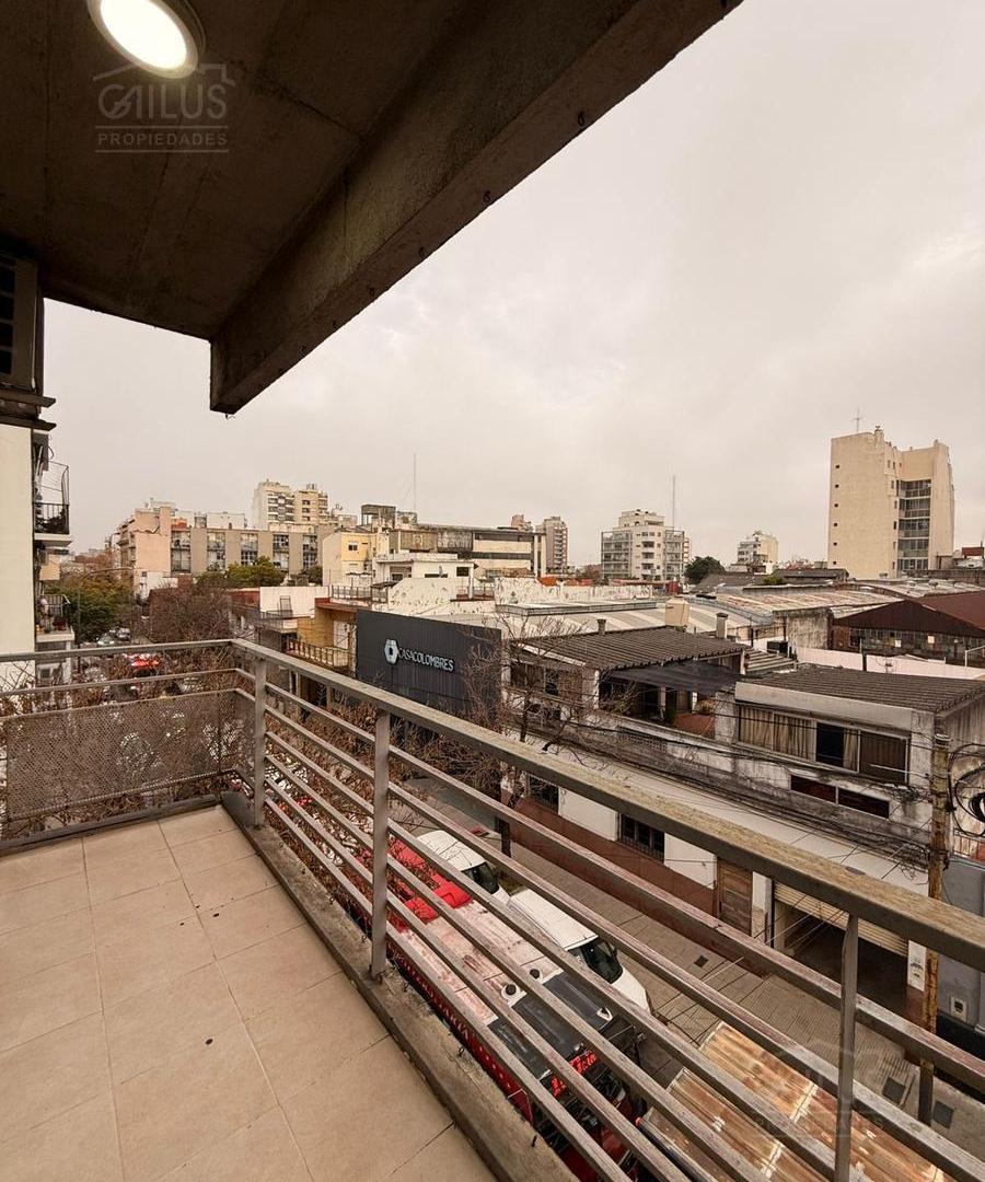 Departamento en Alquiler en Boedo (Constitución al 3600) de 2 Amb.