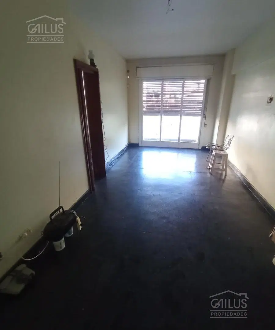 Departamento en Venta en Almagro ( Hipólito Yrigoyen al 3300) de 3 Amb. 3