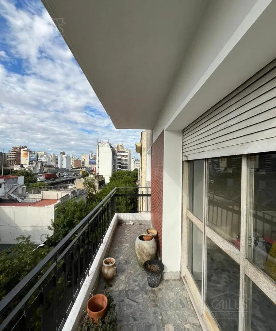 Departamento en Venta en Constitución ( Cochabamba al 1300) de 3 Amb. 4