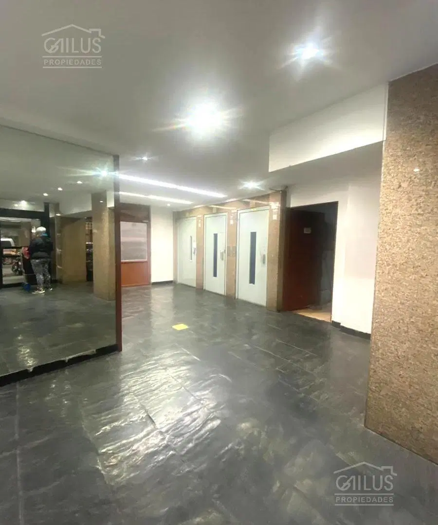 Departamento en Alquiler en San Cristobal ( La Rioja al 1100) de 2 amb. 1