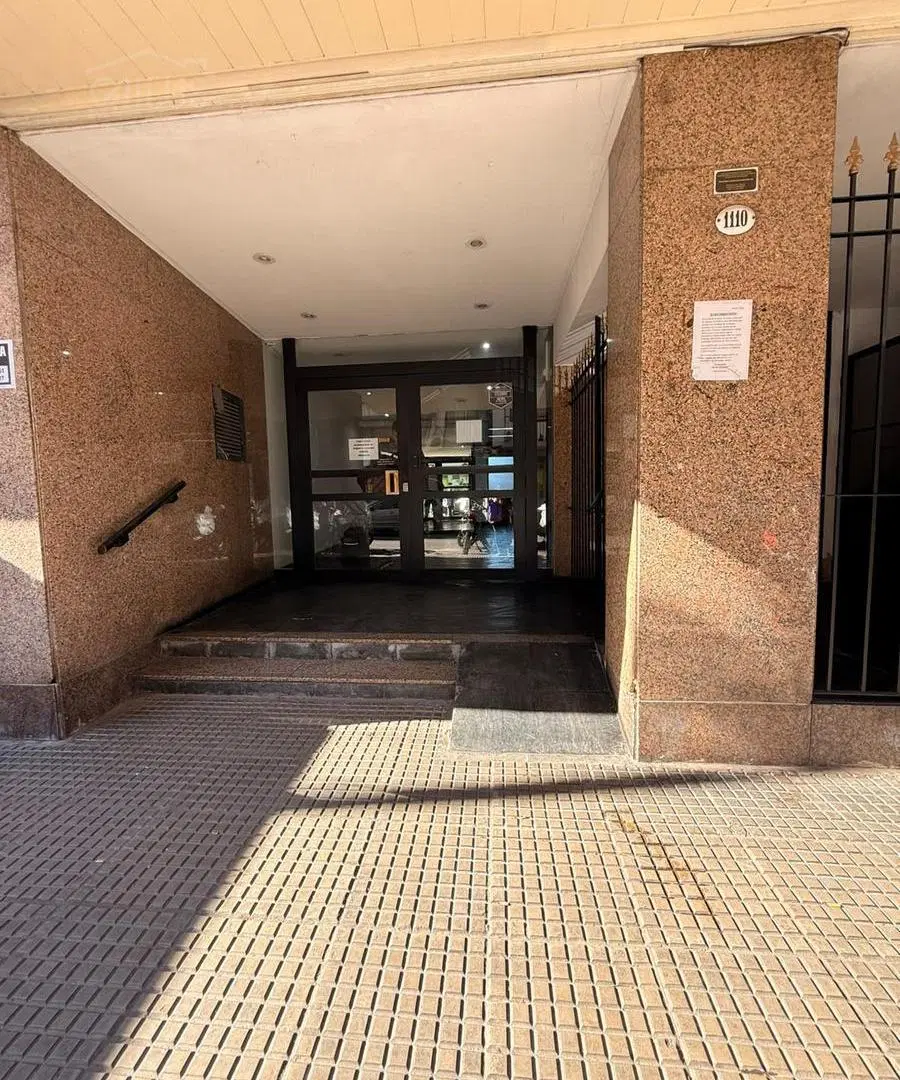 Departamento en Alquiler en San Cristobal ( La Rioja al 1100) de 2 amb. 5