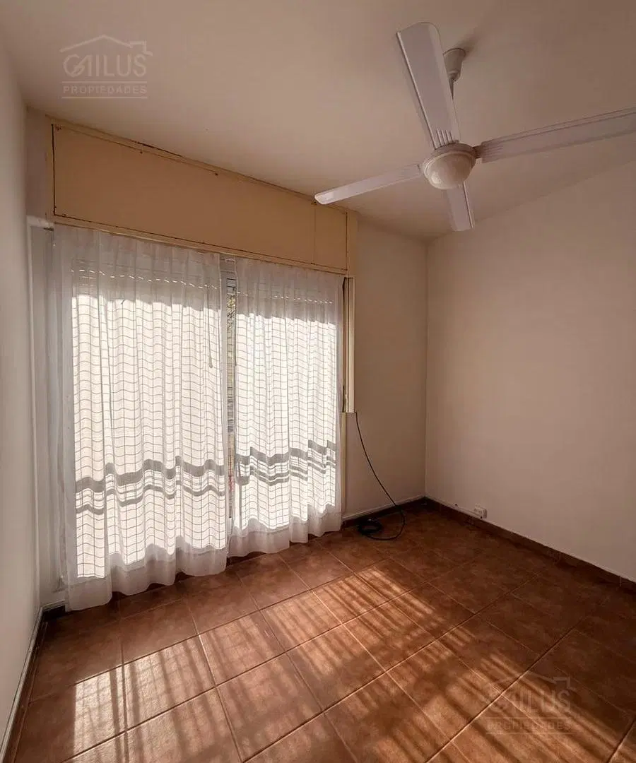 Departamento en Alquiler en San Cristobal ( La Rioja al 1100) de 2 amb. 3