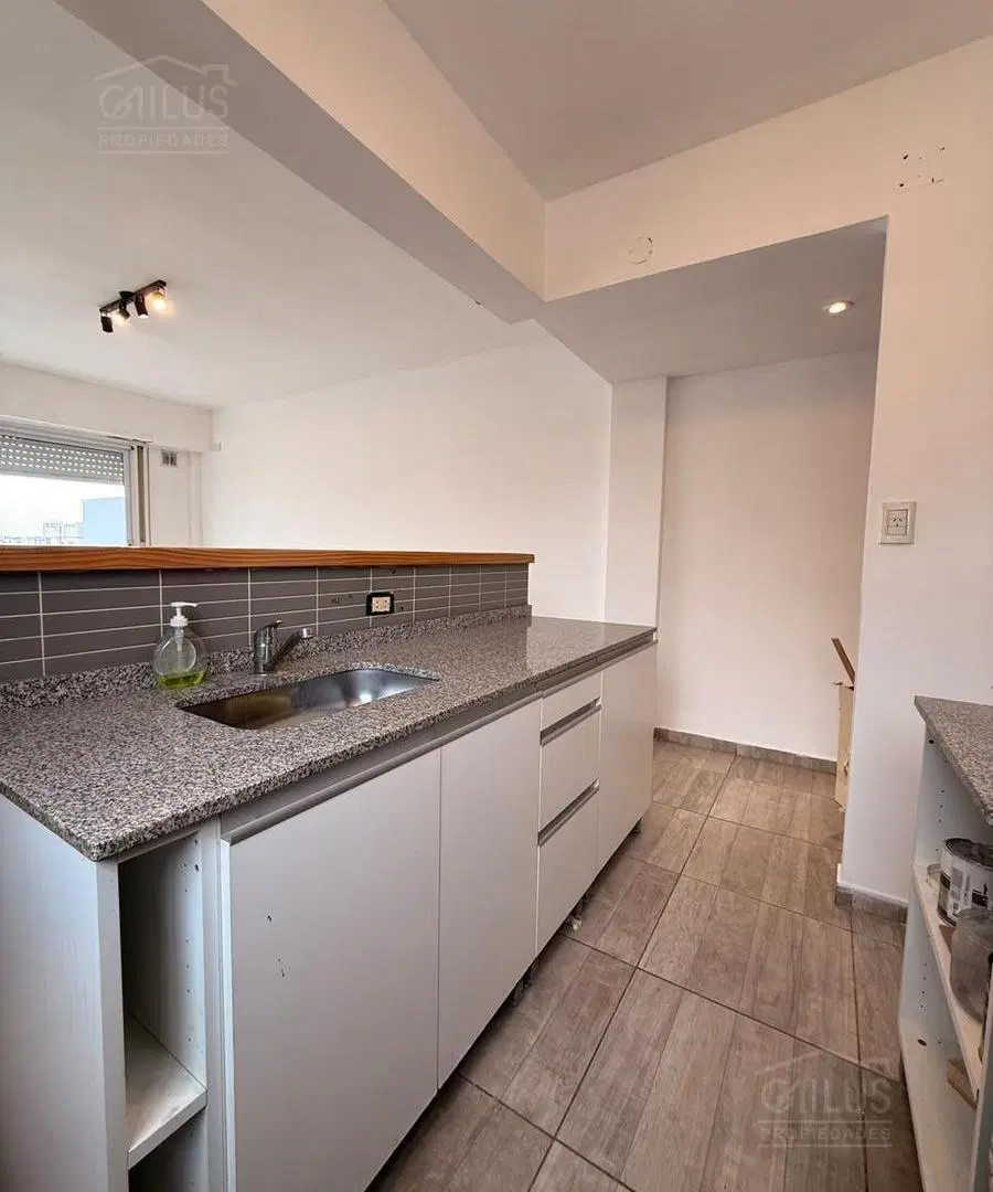 Departamento en Alquiler en Boedo (San Juan al 3600) de 2 Amb. 3
