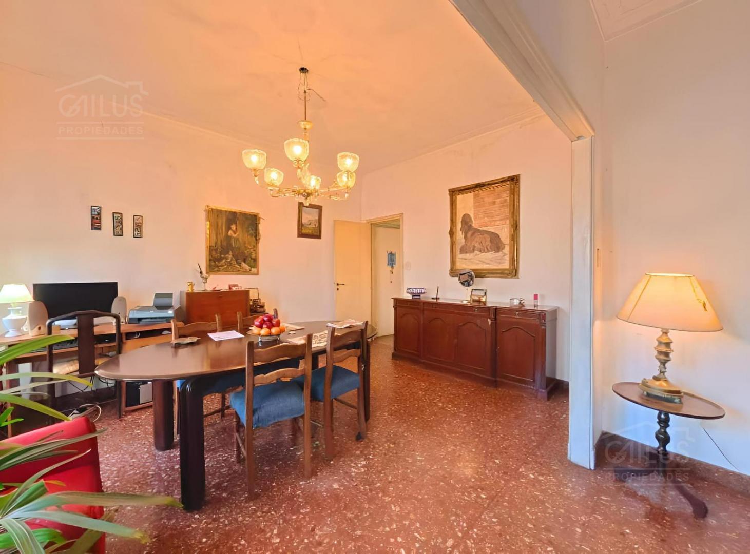 Foto de Casa en Venta en Villa Pueyrredón (Terrada al 5200) de 5 amb., imagen 3