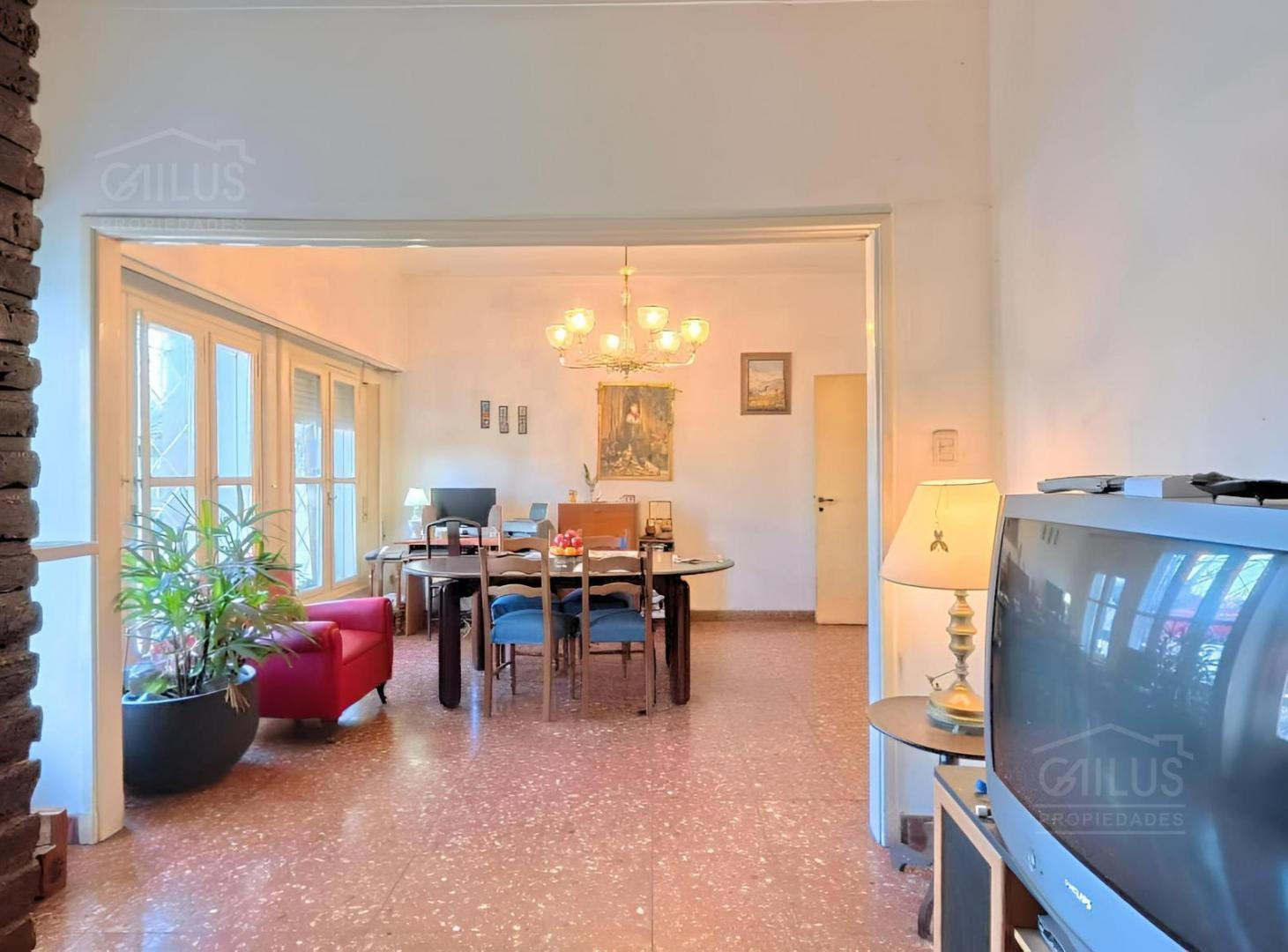Foto de Casa en venta en Villa Pueyrredon (Terrada al5200) 5 Amb, imagen 1