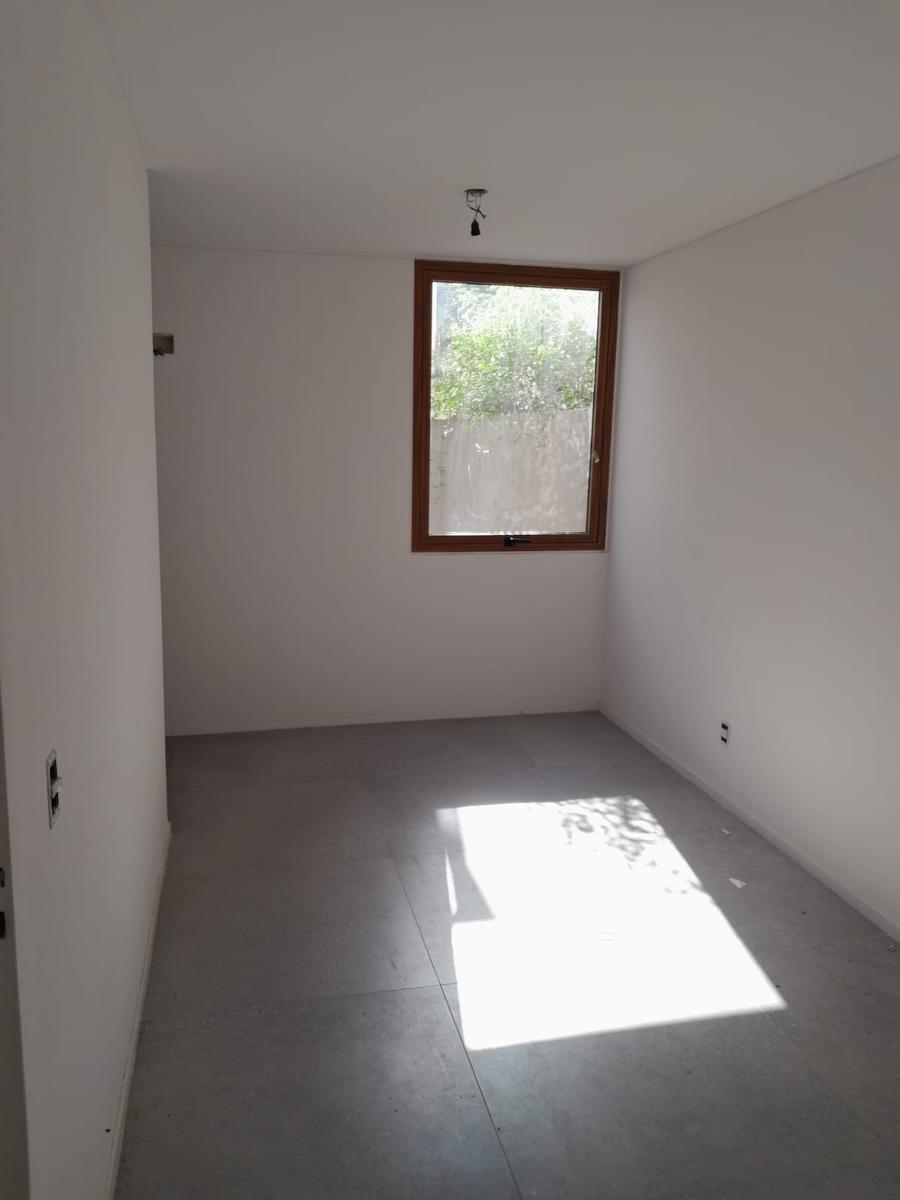 Foto de Departamento en dúplex en venta - 3 ambientes con patio y parrilla a, imagen 5
