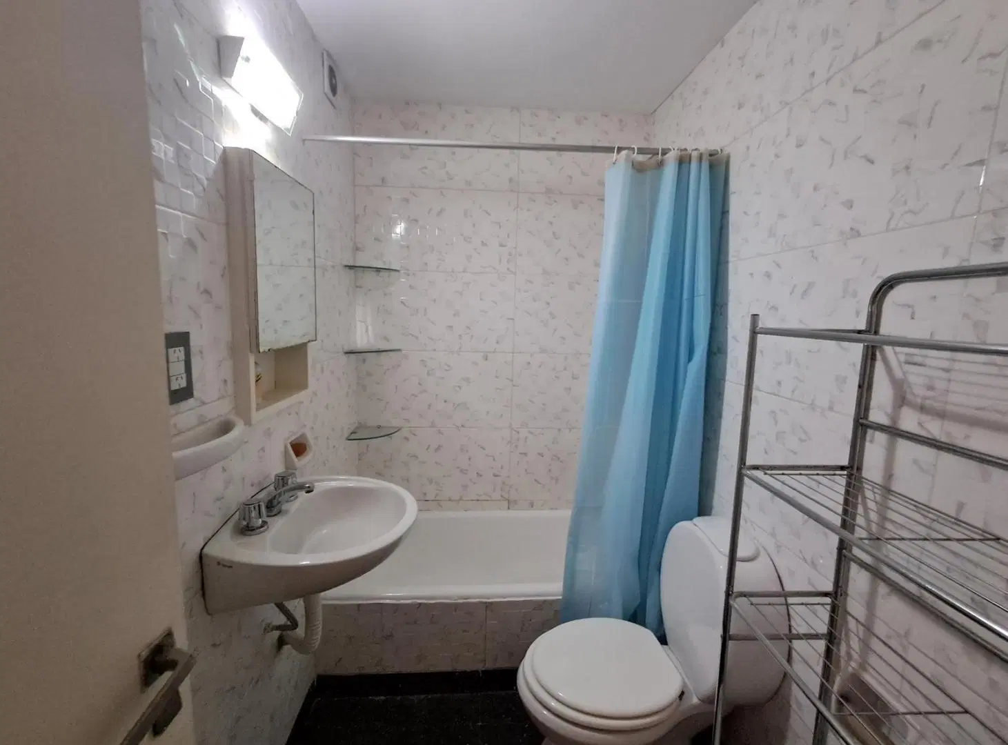 Departamento en monoambiente dividido - con balcón - APTO CREDITO 1