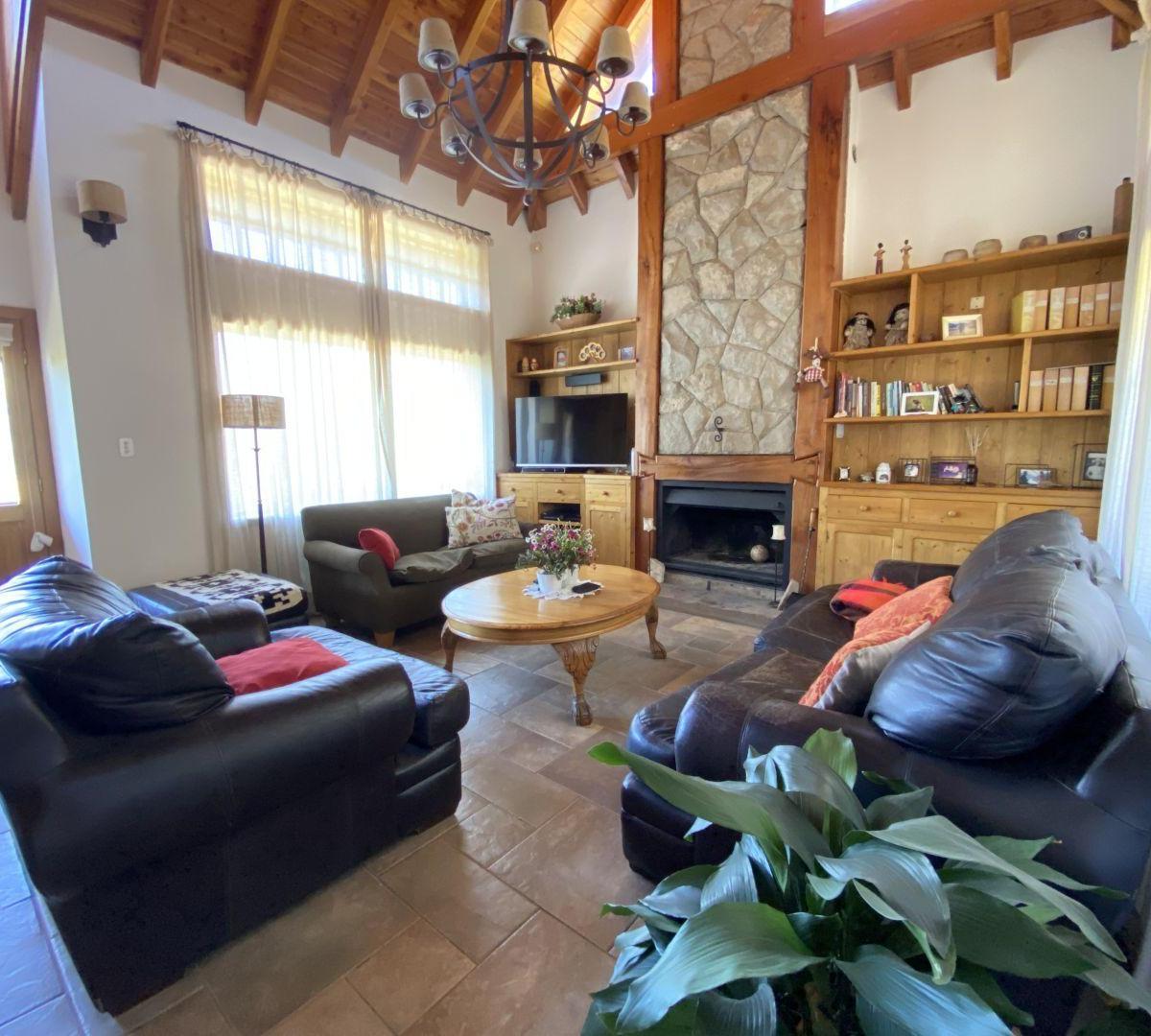Casa en Venta de 4 Dorm. San Martin de Los Andes 1