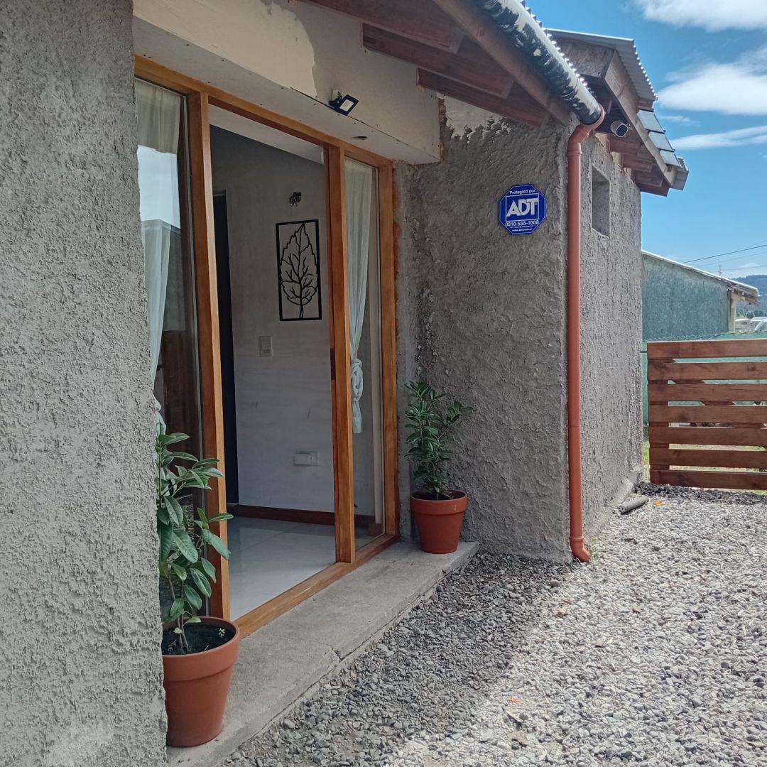 Casa en Venta de 3 Dorm. en San Martín de Los Andes, Barrio Los Coirones 5