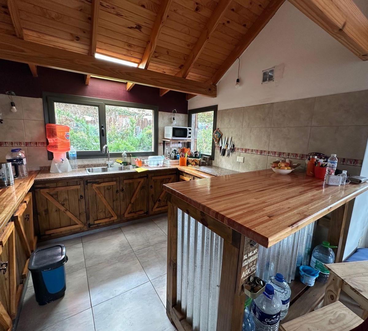 Casa en Venta de 4 Dorm. en San Martín de Los Andes en El Barrio Kaleuche 2