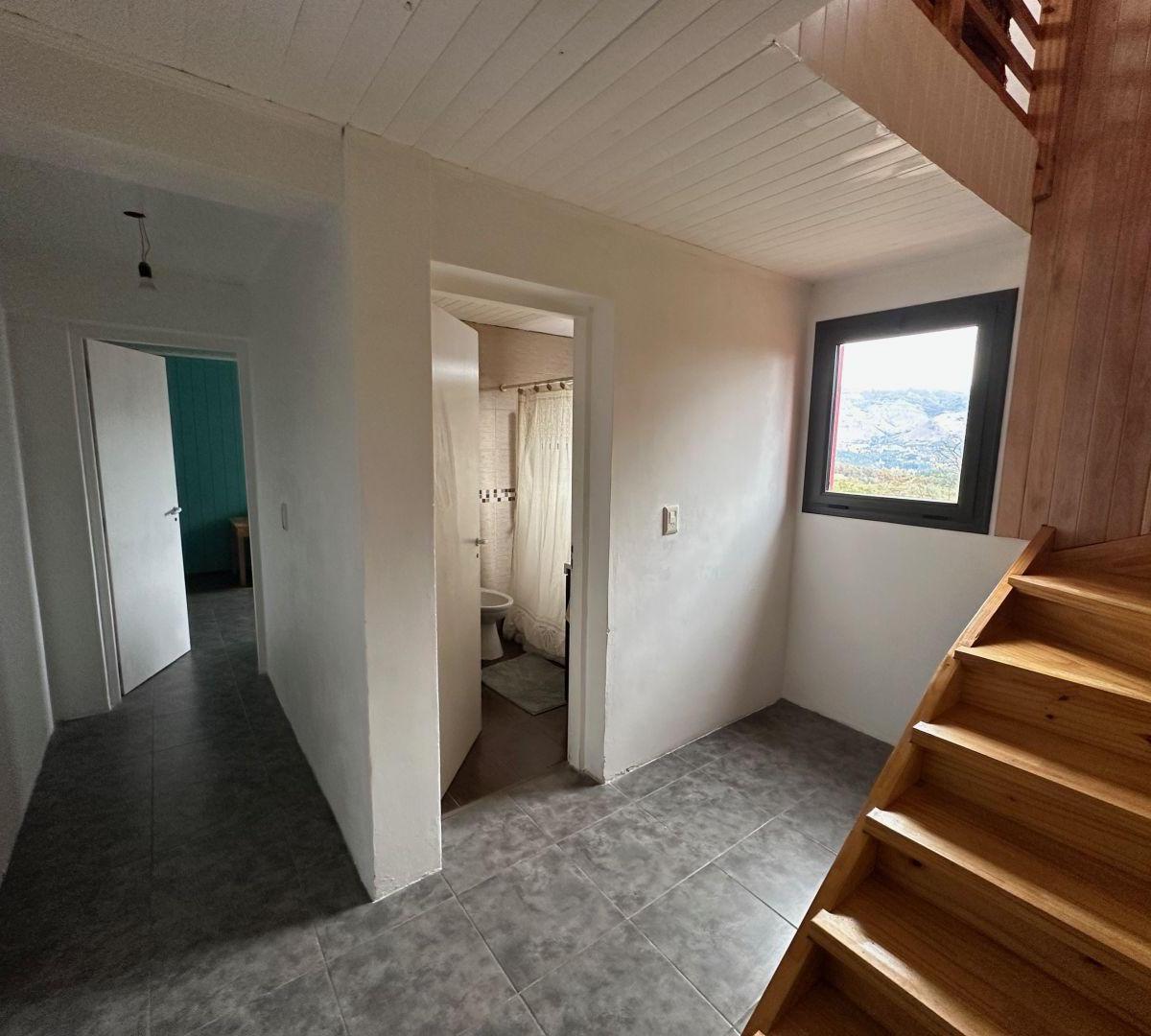 Casa en Venta de 4 Dorm. en San Martín de Los Andes en El Barrio Kaleuche 3
