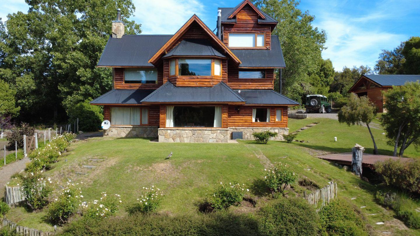 Casa en venta de 7 ambientes en San Martín de los Andes, Lago Lolog Playa Bonit