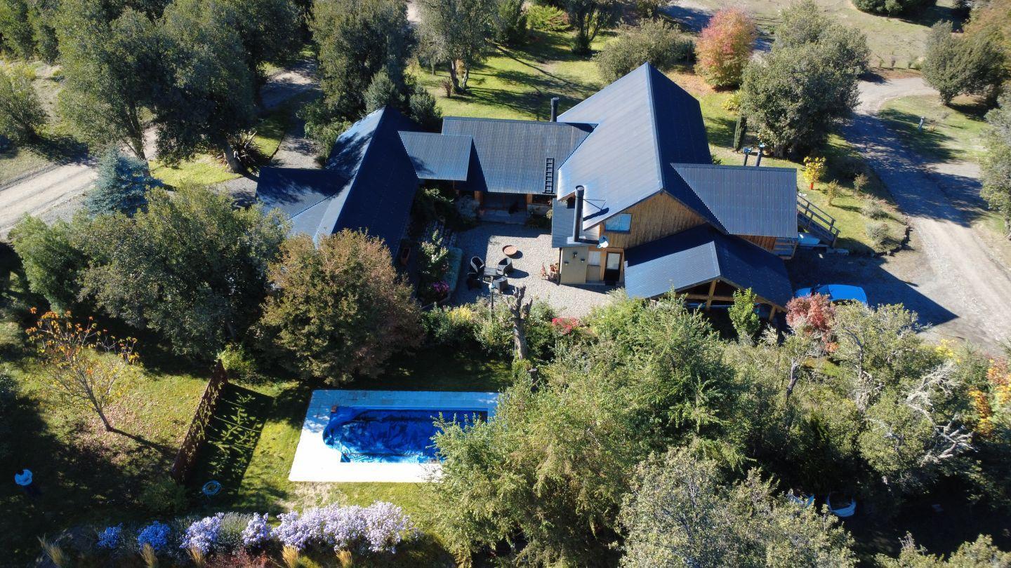 Casa en venta de 5 ambientes en San Martín de los Andes, Peñon de Lolog pileta