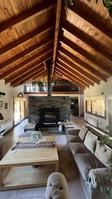 Casa en venta de 5 ambientes en San Martín de los Andes, Peñon de Lolog pileta 3
